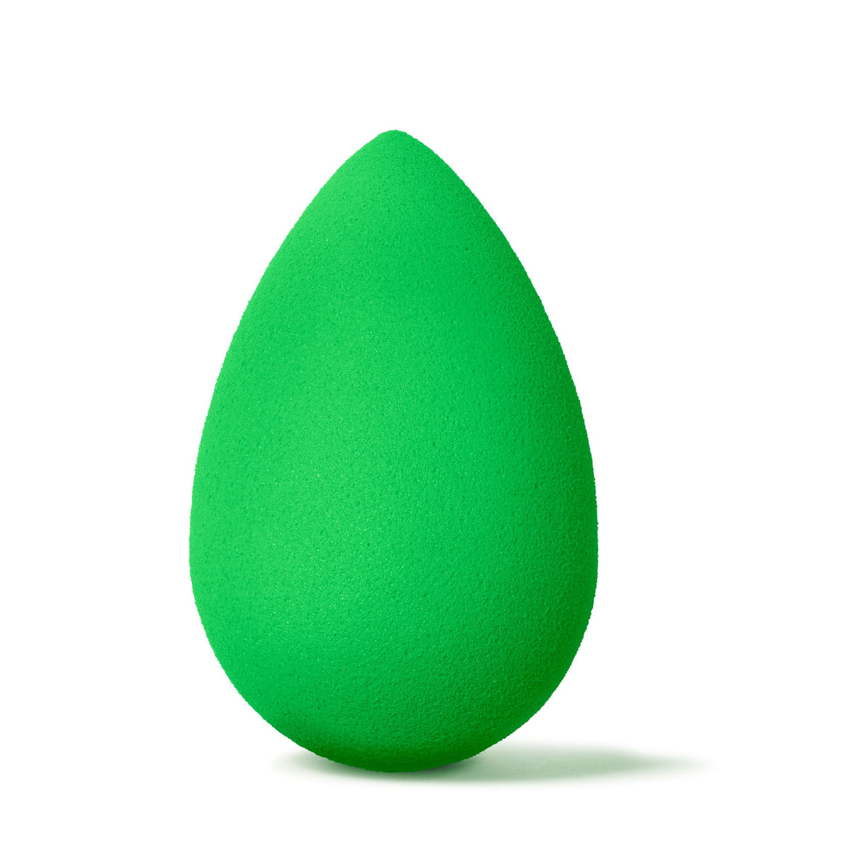 Beautyblender Original Pink Makeup Sponge | Super-Soft Blending Foam for Foundations, Powders and Creams | Reusable & Washable, Vegan & Cruelty-Free, Streak-Free Finish