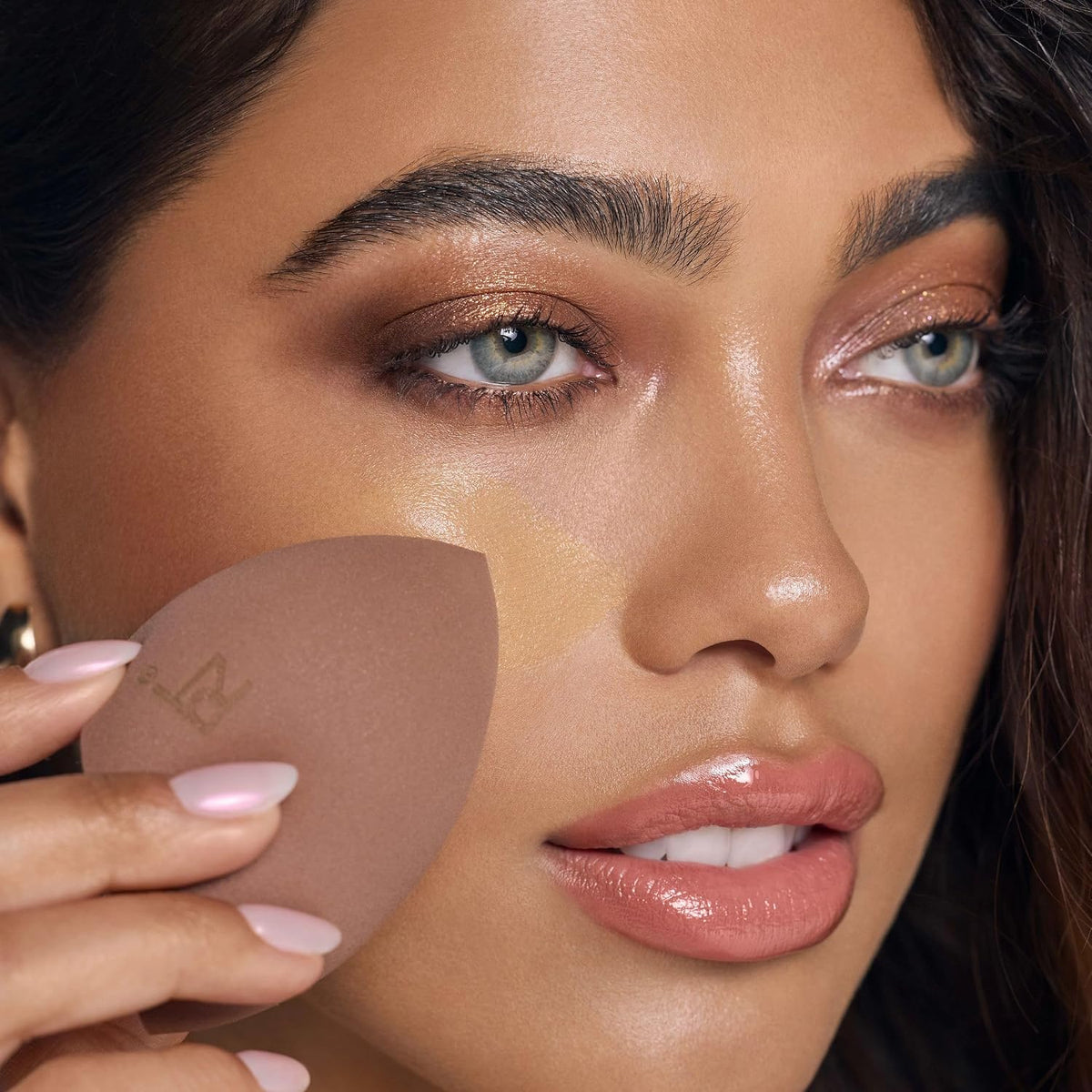 Real Techniques New Nudes Bare Finish Sponge Duo, Makeup Sponges